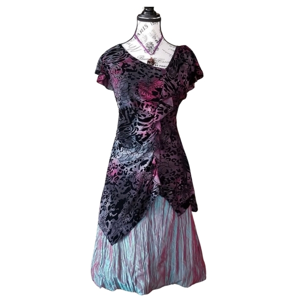 Tye dye effect velvet tunic top with ruffle - Picture 4 of 7